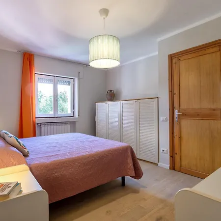 Gabbiano By Interhome *