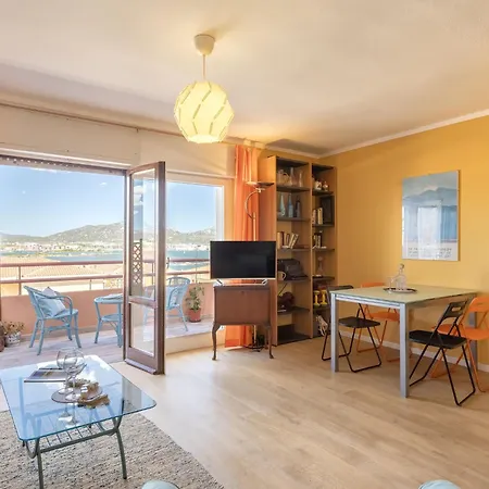 Gabbiano By Interhome