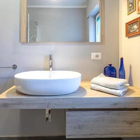 Gabbiano By Interhome *